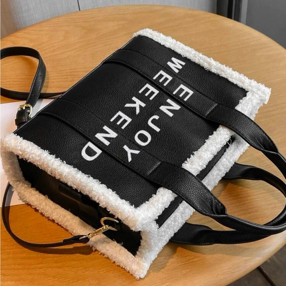 Trendy Fashion Tote Bag 👛 - Picture 2 of 5